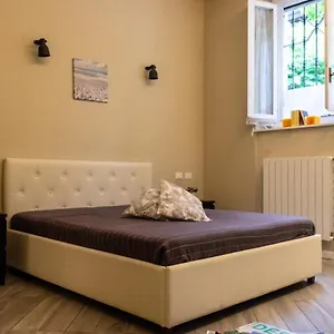 Bilocale Vicino Stazione Cir 00015 Appartamento